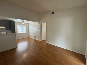 3653 Oak Creek Dr in Ontario, CA - Building Photo - Building Photo