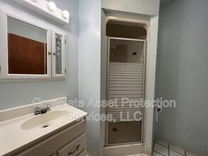 825 E Cleveland Ave in Hobart, IN - Building Photo - Building Photo