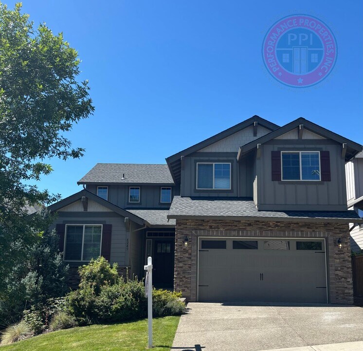 4249 SW Emerald Ave in Gresham, OR - Building Photo