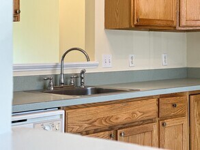 1026 Commercial Ct in Harrisonburg, VA - Building Photo - Building Photo