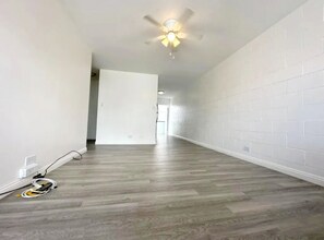 711 Makaleka Ave in Honolulu, HI - Foto de edificio - Building Photo