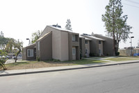 Pioneer Village Estates in Bakersfield, CA - Building Photo - Building Photo