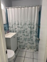 2734 NW 16th Terrace in Miami, FL - Building Photo