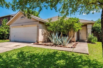 6640 Marble Creek Loop in Austin, TX - Building Photo - Building Photo