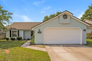 11548 Treasury Cir S in Jacksonville, FL - Building Photo