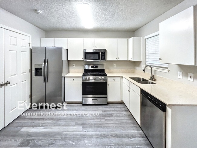 892 Asbury Way in Lithonia, GA - Building Photo - Building Photo