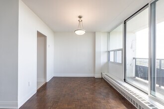 Rosedale East in Toronto, ON - Building Photo - Building Photo