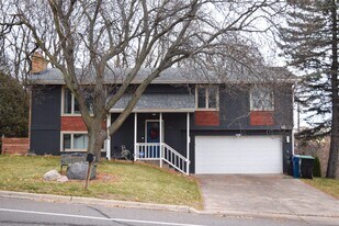 15 Stinson Blvd in New Brighton, MN - Building Photo