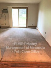 3153 Old Hwy 8 in Minneapolis, MN - Building Photo - Building Photo