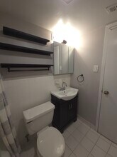 5201 Duke St, Unit 302 in Alexandria, VA - Building Photo - Building Photo