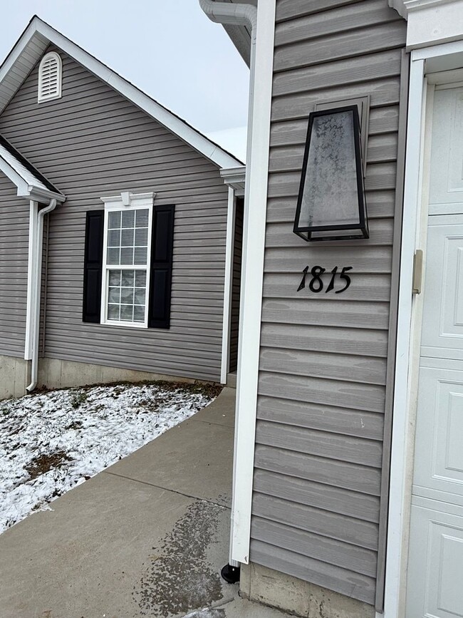 1815 Valley View Cir in Festus, MO - Building Photo - Building Photo