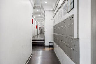 New Hampshire Manor in Los Angeles, CA - Building Photo - Building Photo