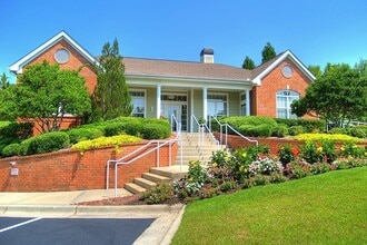 Governors Gate in Pensacola, FL - Foto de edificio - Building Photo