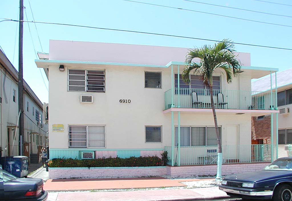 6910 Byron Ave in Miami Beach, FL - Building Photo