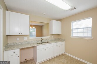 1269 Creekview Cir in Riverdale, GA - Building Photo - Building Photo
