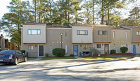 Lakewood Village Condominiums in Columbia, SC - Foto de edificio - Building Photo