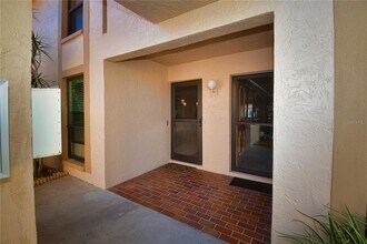 4730 Brittany Dr S in St. Petersburg, FL - Building Photo - Building Photo