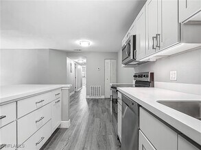 17426 Birchwood Ln in Ft. Myers, FL - Building Photo - Building Photo