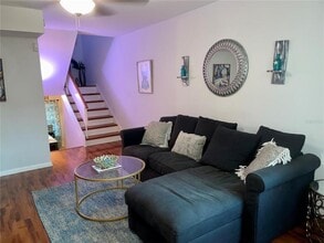 4304 La Riviera Ct in Tampa, FL - Building Photo - Building Photo