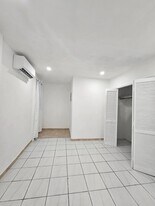 4534 SW 1st St in Coral Gables, FL - Building Photo