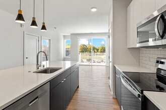 5945 6th Ave in Kenosha, WI - Building Photo - Building Photo