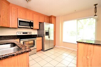 1005 Covington St in Oviedo, FL - Building Photo - Building Photo