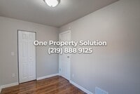 4628 Towle Ave photo'
