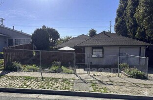 3112 Groom Dr in Richmond, CA - Building Photo