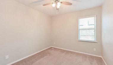 54114 Roundtable Dr in Tomball, TX - Building Photo - Building Photo