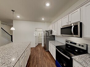 132 Rivulet Dr in Holly Springs, GA - Building Photo - Building Photo