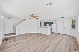 107 Cedargrove in San Marcos, TX - Building Photo - Building Photo