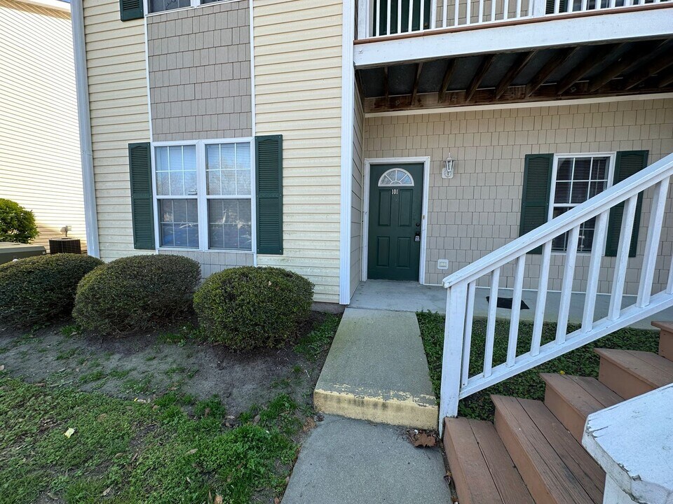 4612 McClelland Dr in Wilmington, NC - Building Photo