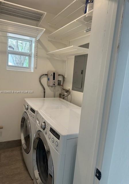 6880 SW 77th Ter in South Miami, FL - Building Photo - Building Photo