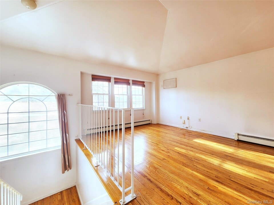 1516 Jarvis Ave in Bronx, NY - Building Photo