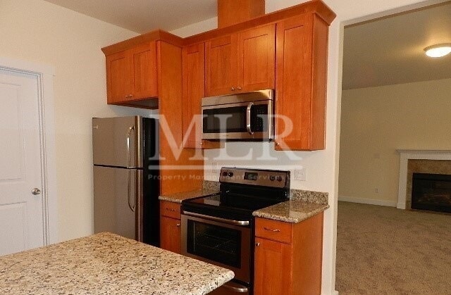 8013 Cirque Dr W in University Place, WA - Building Photo - Building Photo