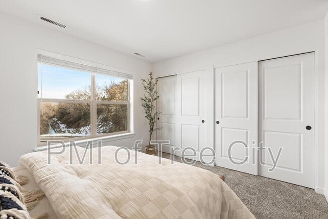 property at 7475 W Swain Ln