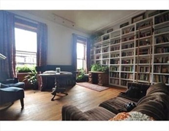 228 Beacon St in Boston, MA - Building Photo - Building Photo