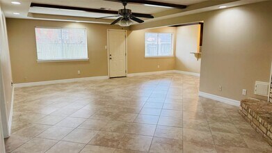 3310 Glen Spring Dr in Humble, TX - Building Photo - Building Photo