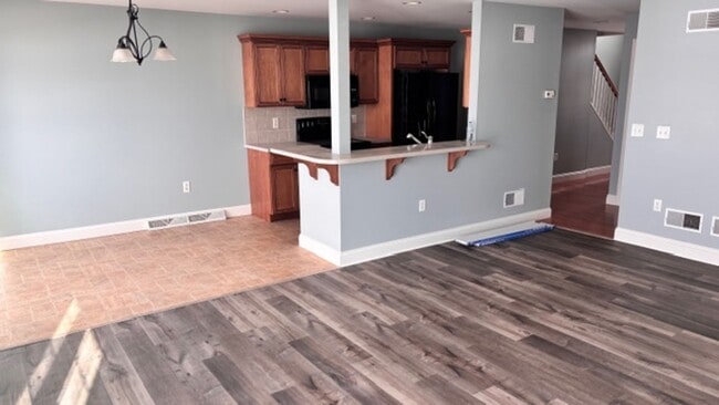 785 Oak Leaf Ln in Harrisburg, PA - Building Photo - Building Photo