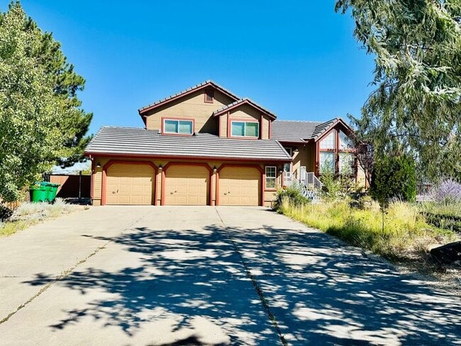 2860 Brittania Ct in Reno, NV - Building Photo - Building Photo