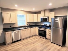 230 Whittlesey Ave in Norwalk, OH - Building Photo - Building Photo