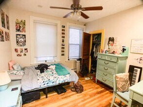 127 Cedar St, Unit 3 in Boston, MA - Foto de edificio - Building Photo