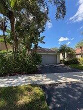 1499 Presidio Dr in Weston, FL - Building Photo - Building Photo