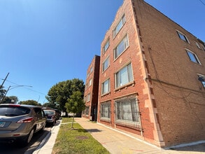 1610 E 82nd St in Chicago, IL - Building Photo - Building Photo