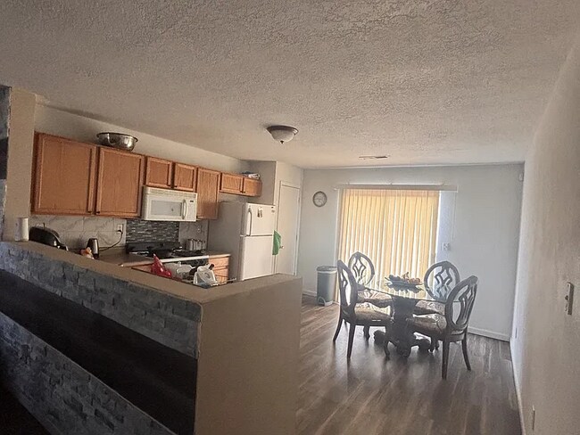 751 Noah Ave SW in Albuquerque, NM - Building Photo - Building Photo