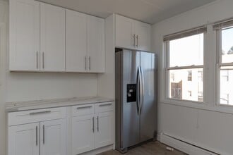 3734 W Wabansia Ave, Unit J05P in Chicago, IL - Building Photo - Building Photo