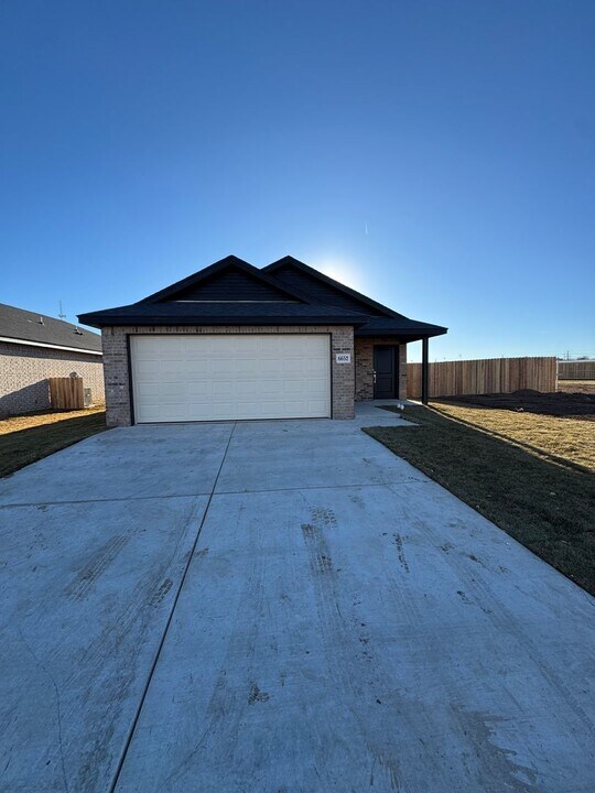 6652 Pepperdine Dr in Amarillo, TX - Building Photo