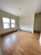 360 Franklin St, Unit 6 in Framingham, MA - Building Photo - Building Photo
