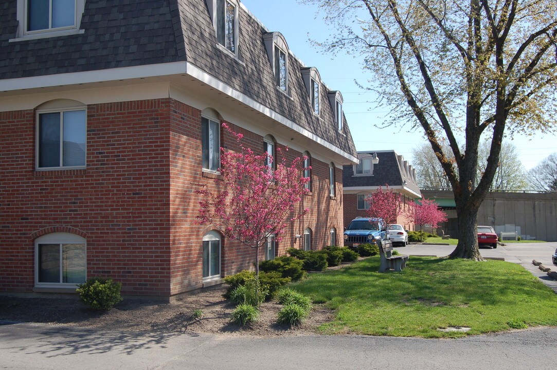 Monticello Arms in Sandusky, OH - Building Photo