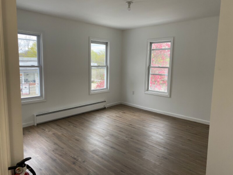 248 Spring St-Unit -2nd Floor in Newton, NJ - Building Photo